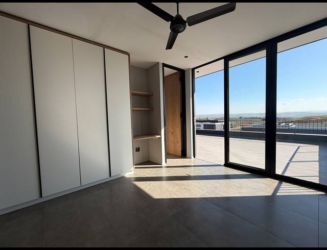 4 BEDROOM HOUSE FOR SALE IN SEATON ESTATE
